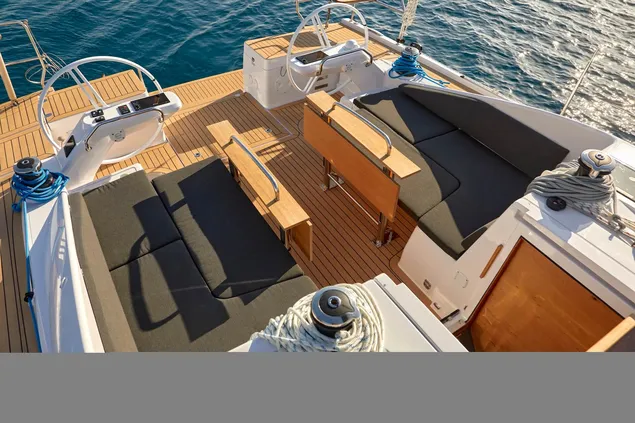 Elan Yachts跨界與賓尼法利納設計Impression 43-全球最受歡迎的經典巡航艦震撼來台